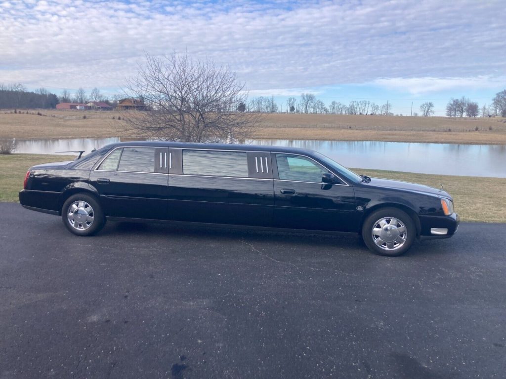 2002 Cadillac limousine [well equipped]
