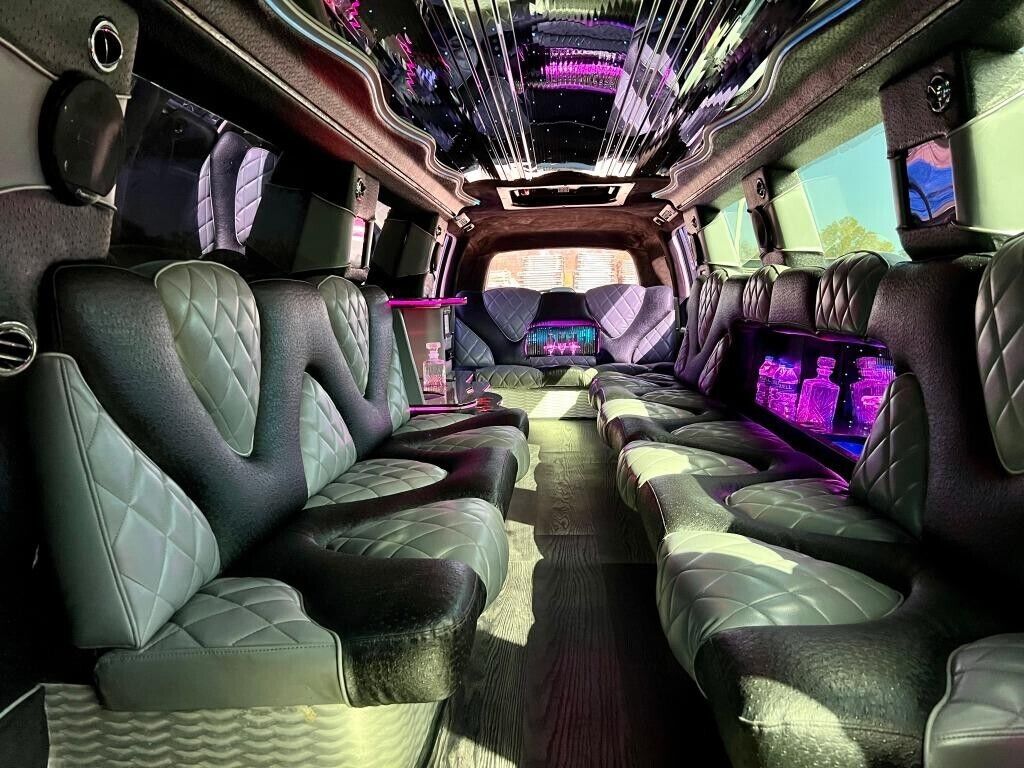 2013 Infiniti QX56 limousine [very clean]