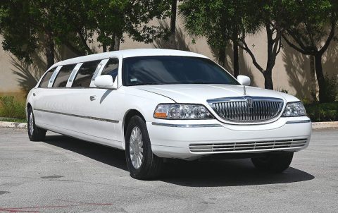2006 Lincoln Town Car Executive Limousine [professionally maintained] for sale