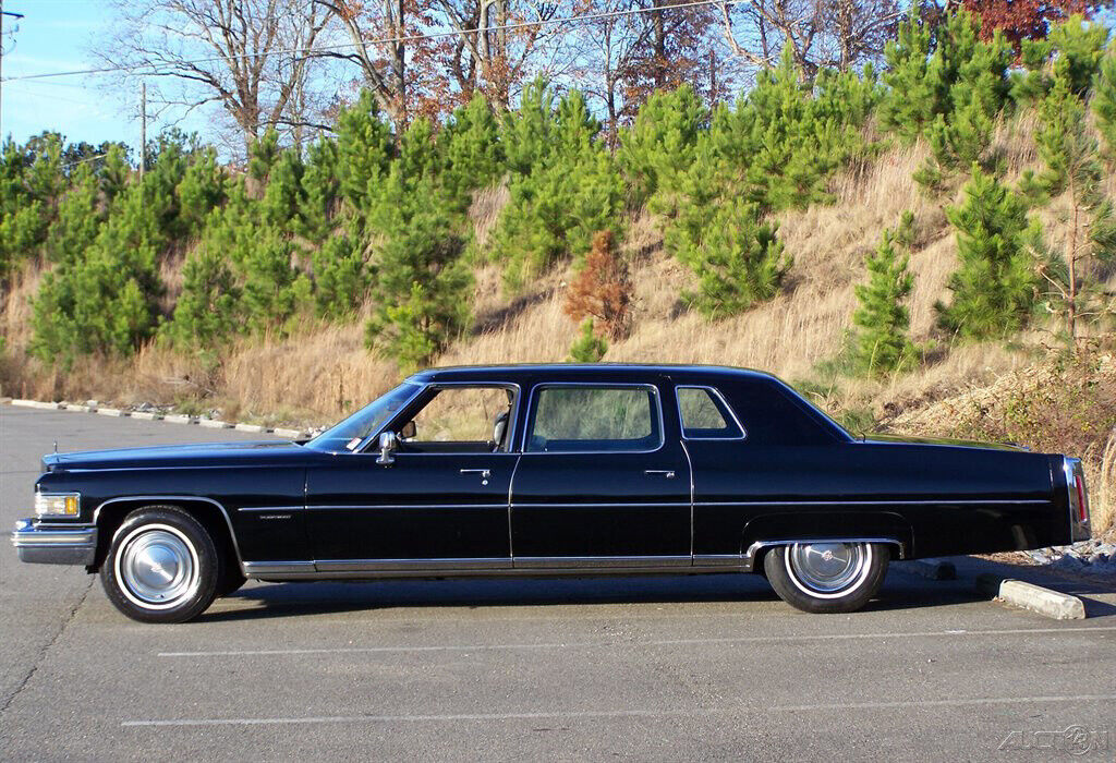 1976 Cadillac Fleetwood limousine [very rare]