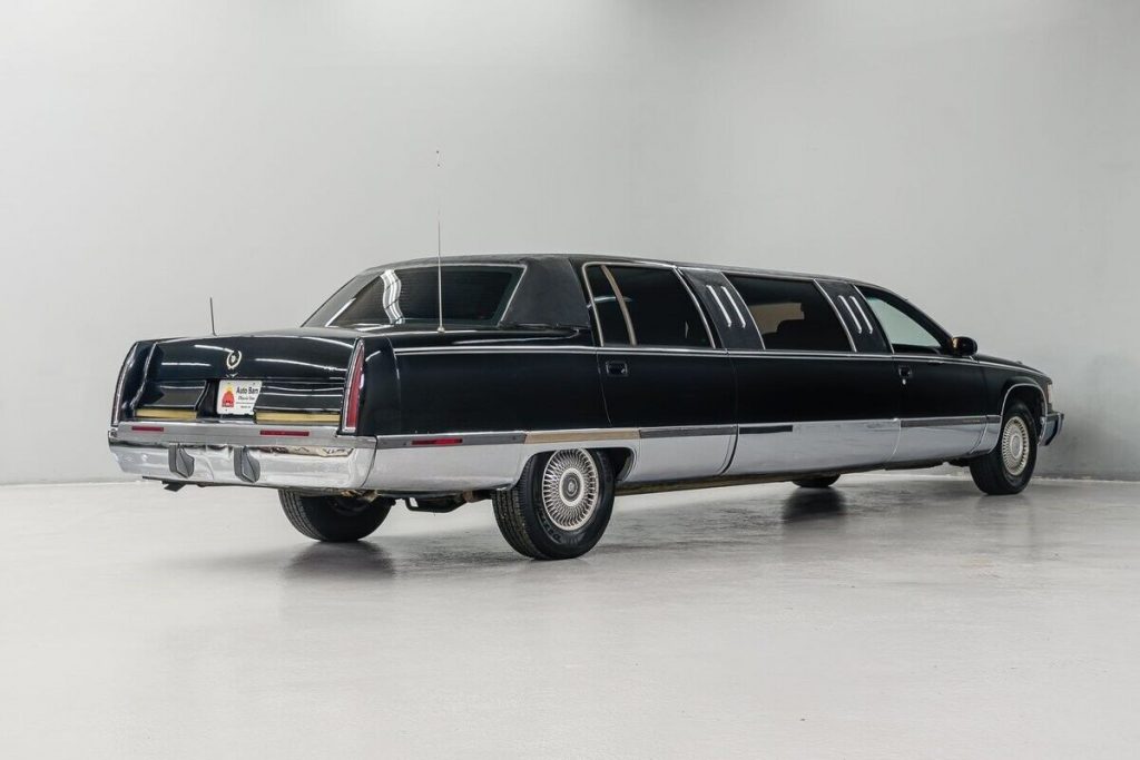 1995 Cadillac Fleetwood limousine [ready for service]