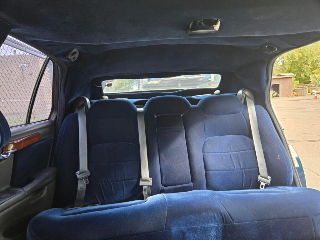 2004 Cadillac Professional Stretch Presidential Limousine by Dabryan Coach