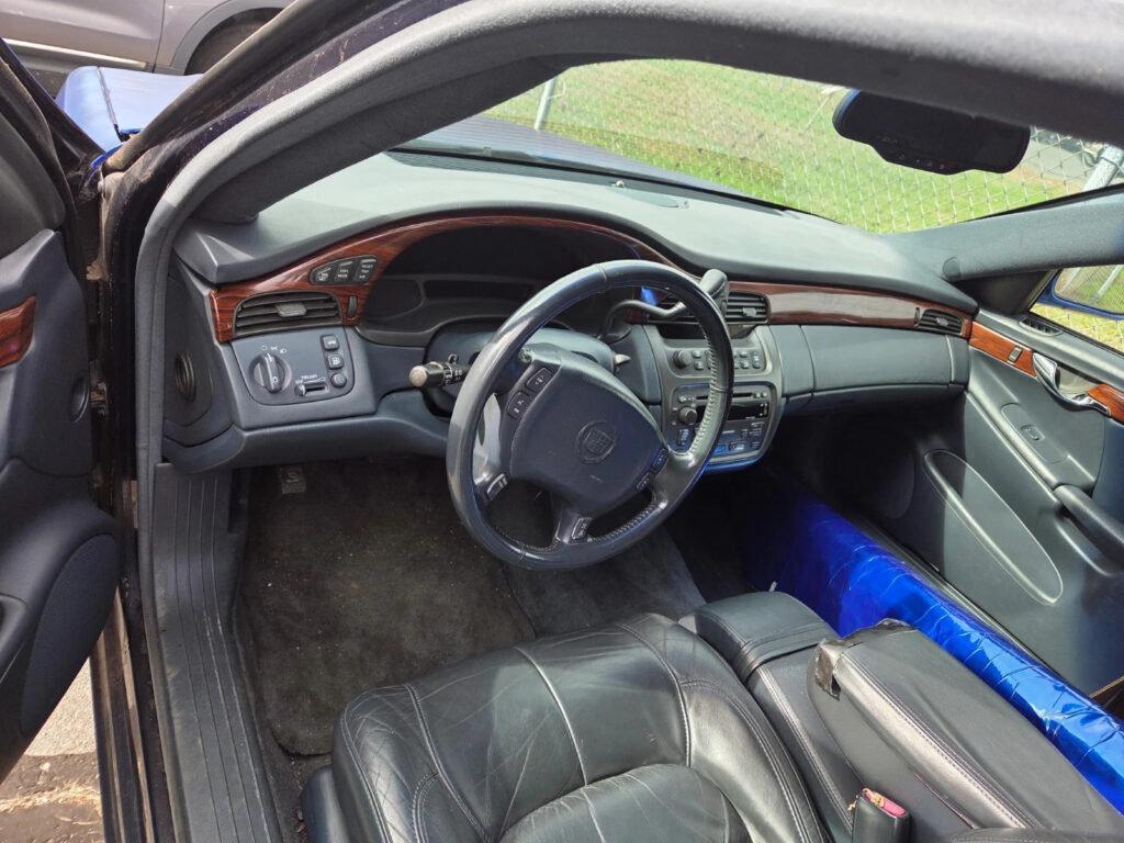 2004 Cadillac Professional Stretch Presidential Limousine by Dabryan Coach